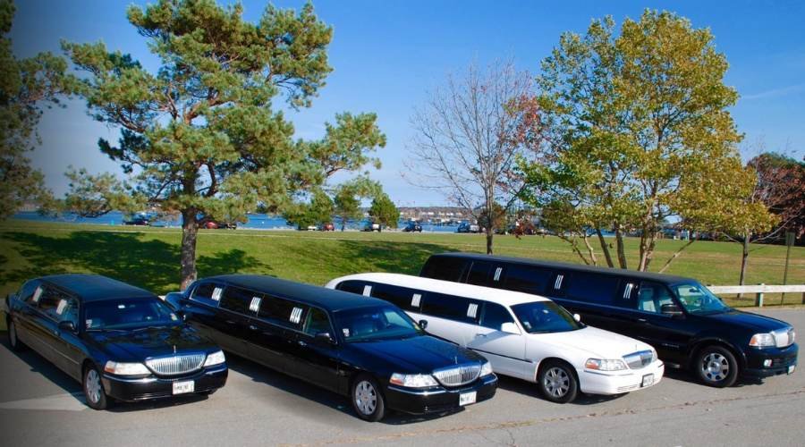Limousine Service Bolingbrook, IL